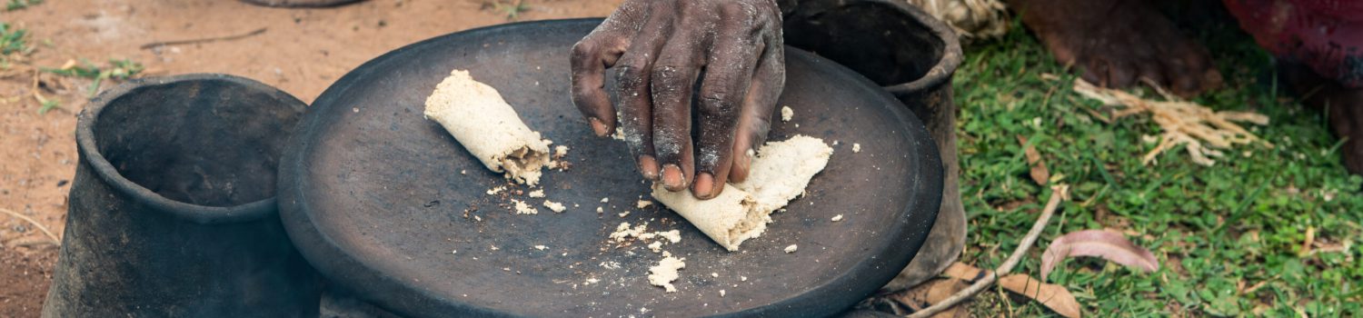 Ethiopia,-,June,4,,2016:,Making,Of,False,Banana,Bread-kocho